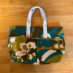 Great bag! Gently used and in great condition!